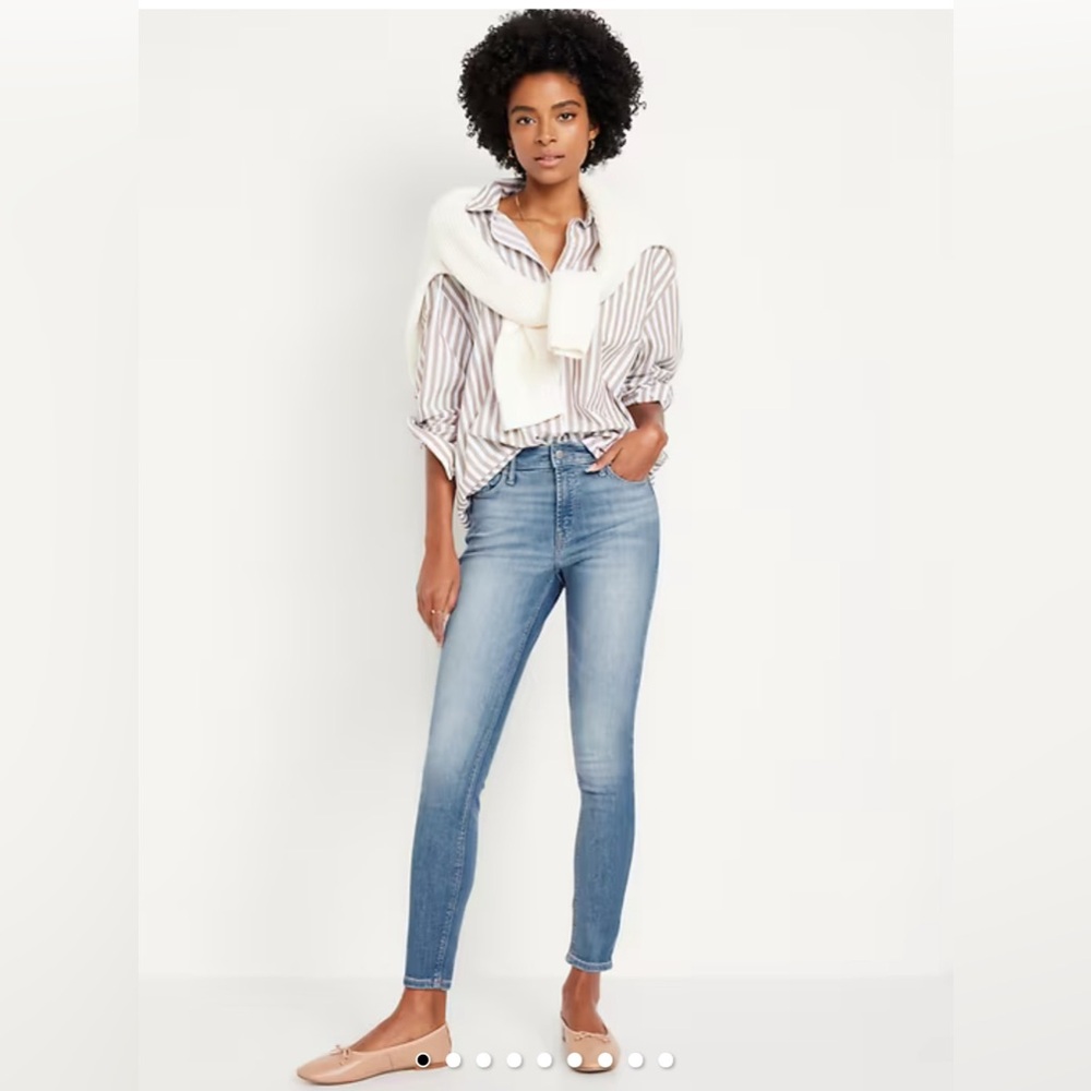 Old Navy Women's Sky Blue Skinny Jeans